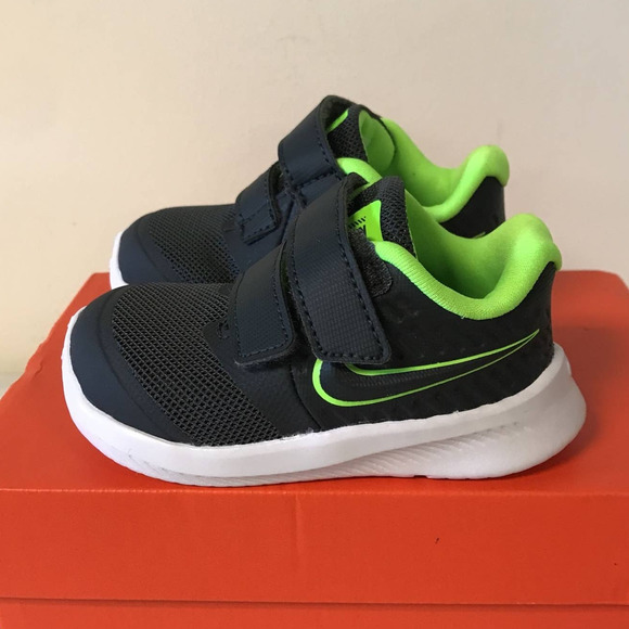 Nike Unisex Kids Size 4C Child Nike Star Runner 2 (TDV) Running Shoes - Picture 3 of 7